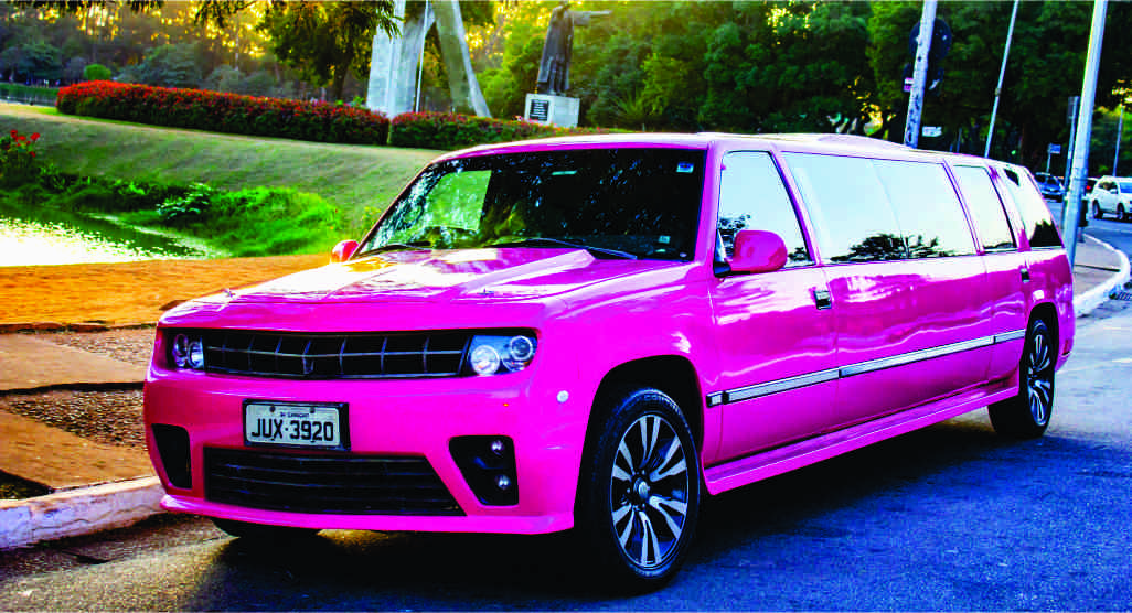 Aluguel de limousine rosa