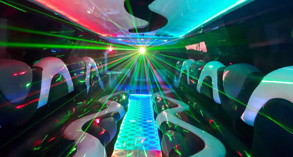 Locação de limousine para despedida de solteira